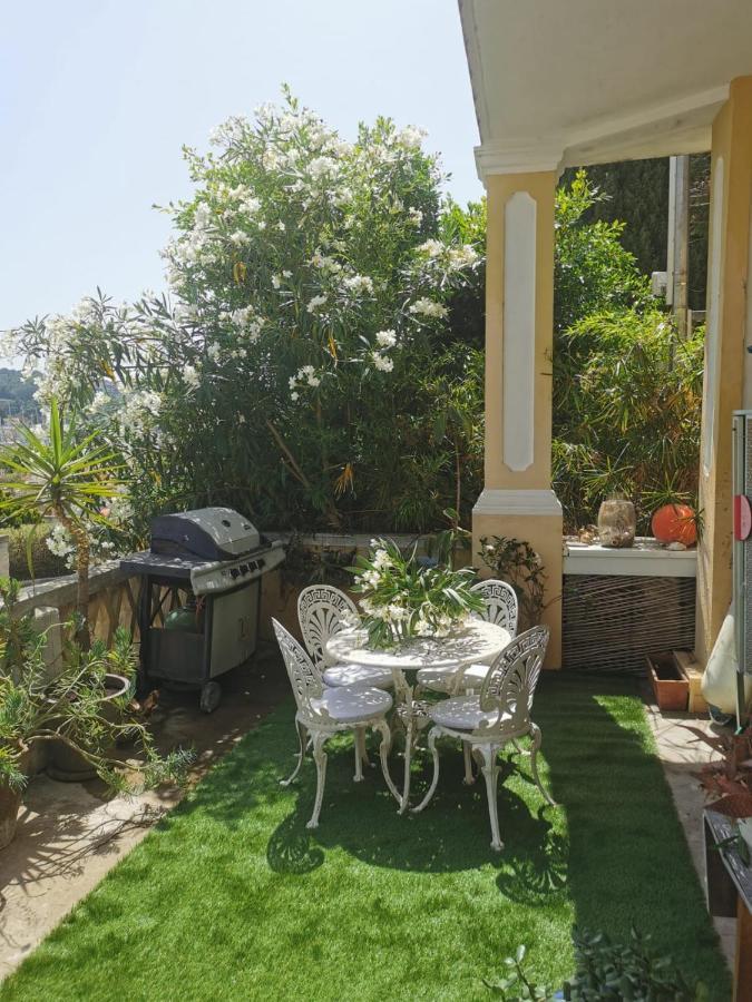 Petit Paradis - St Mandrier Village Saint-Mandrier-sur-Mer Kültér fotó
